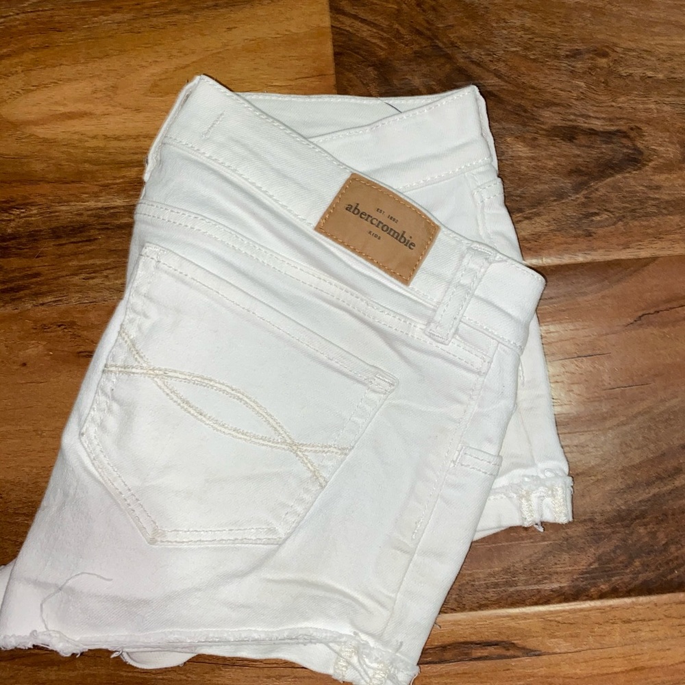 Short White shorts